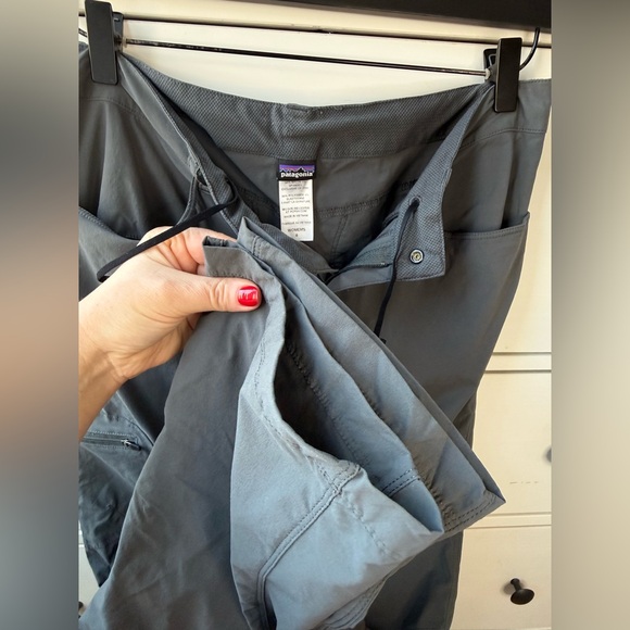 Patagonia Women’s Size 8/S Gray Hiking Cargo Pants Roll Tab Outdoor Trail - Picture 6 of 17